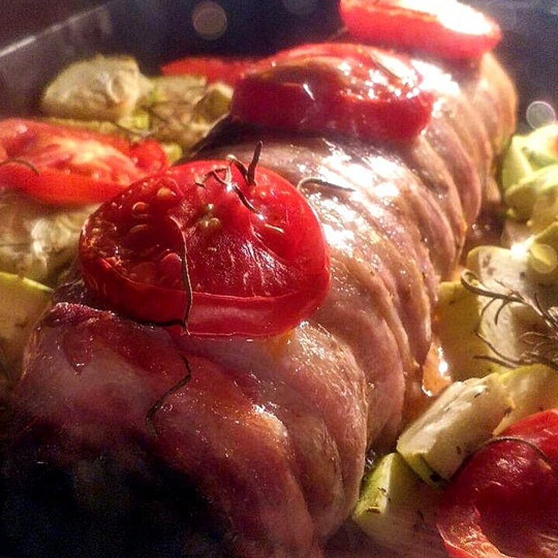 Gefüllter Paleo-Hackbraten im Speckmantel