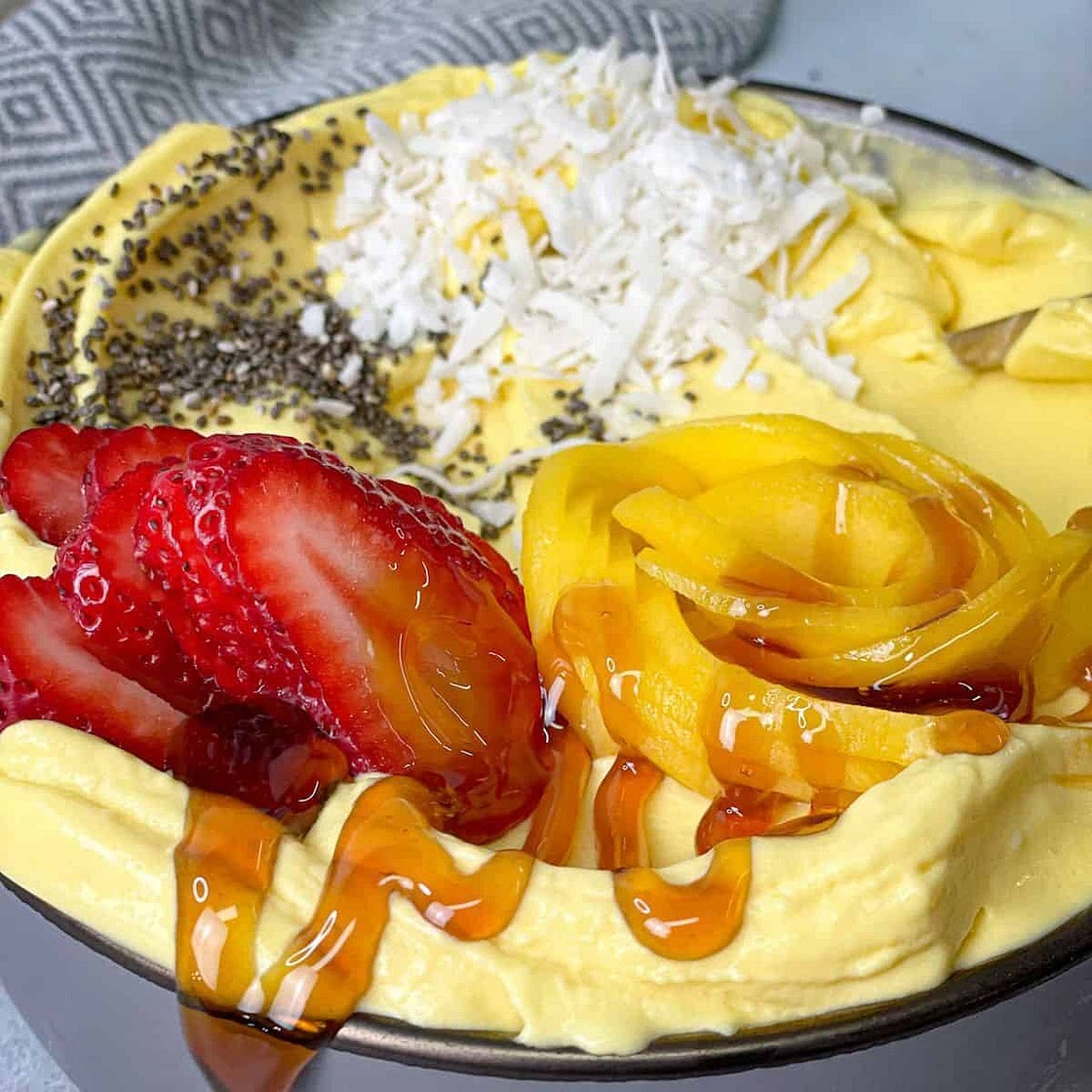 Blender Mango Soft Serve/Ice cream in 5 minutes