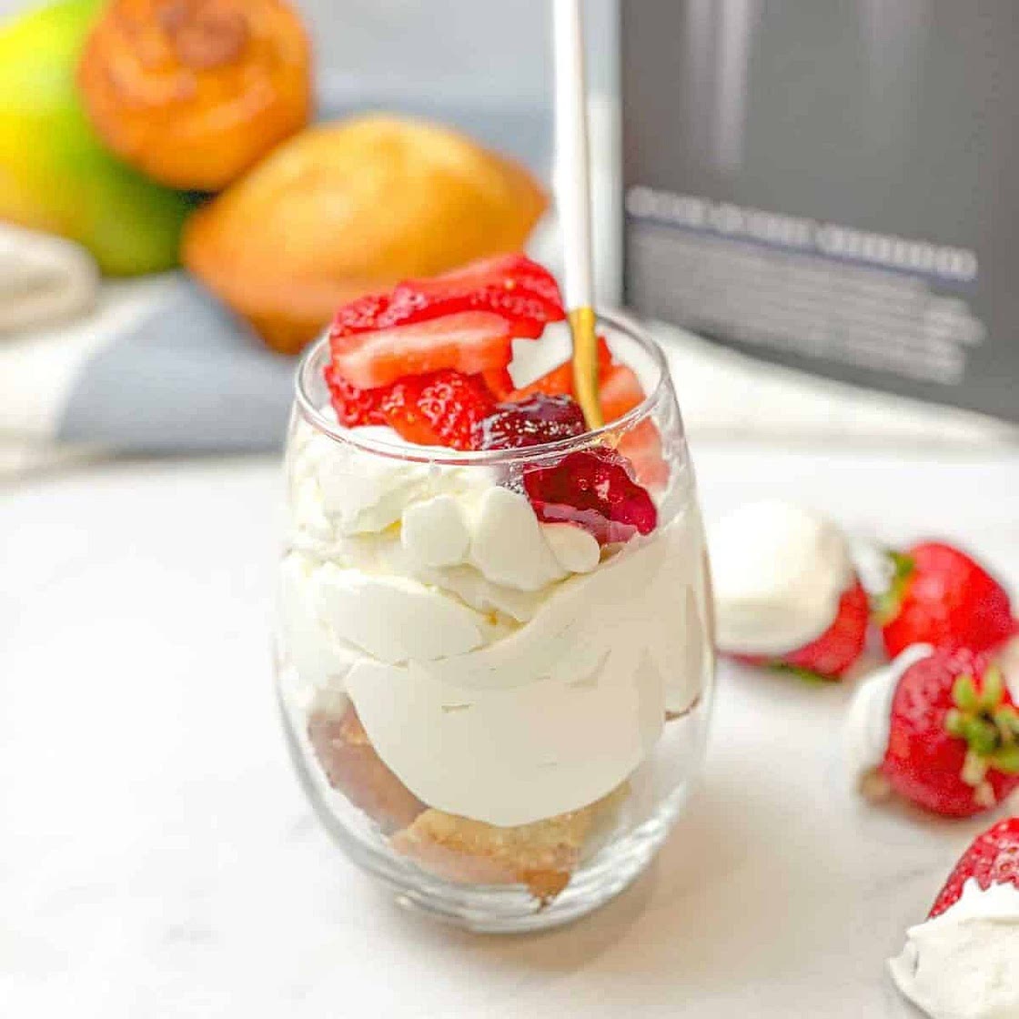 2 Ingredient Caramel Macchiato Whipped Cream