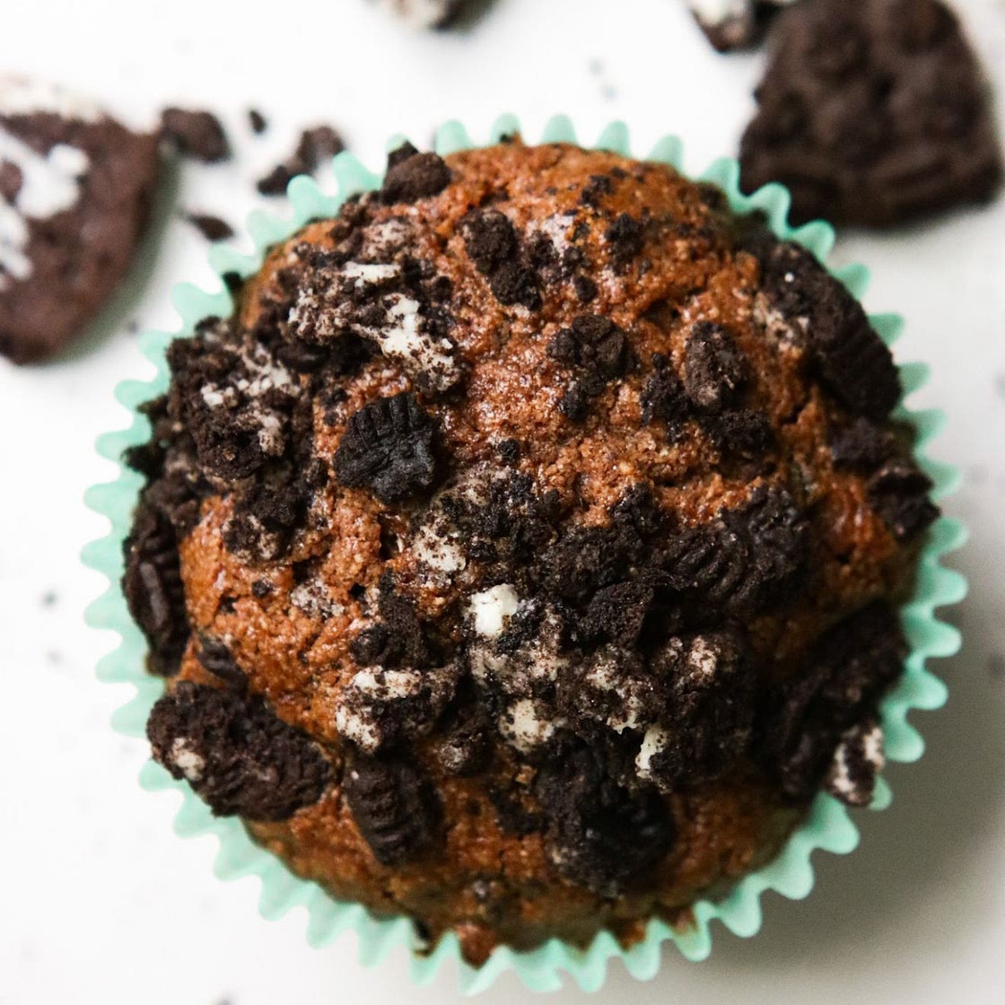 20-Min Double Chocolate Oreo Muffins