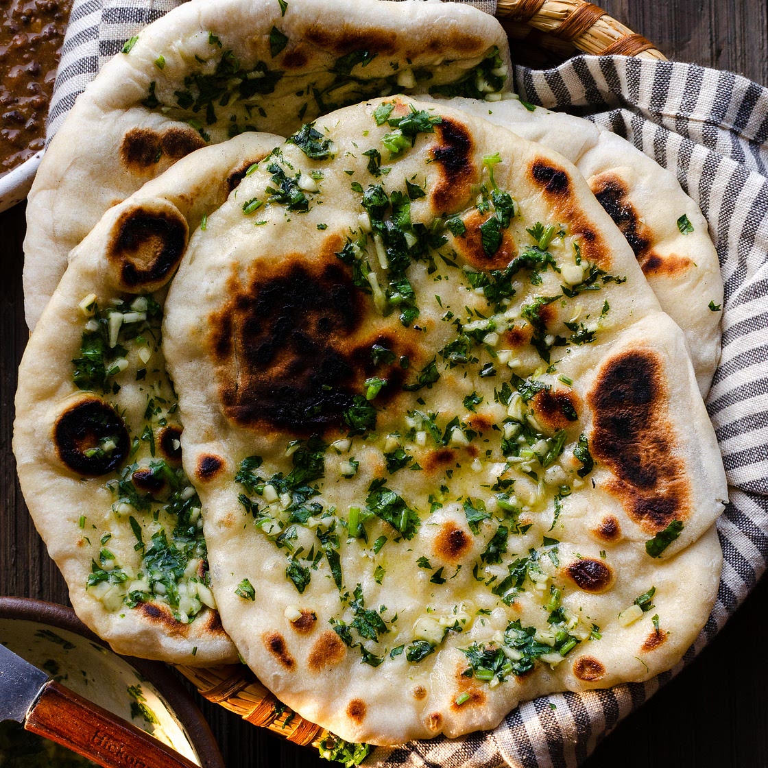Instant Garlic Naan (no yeast!)