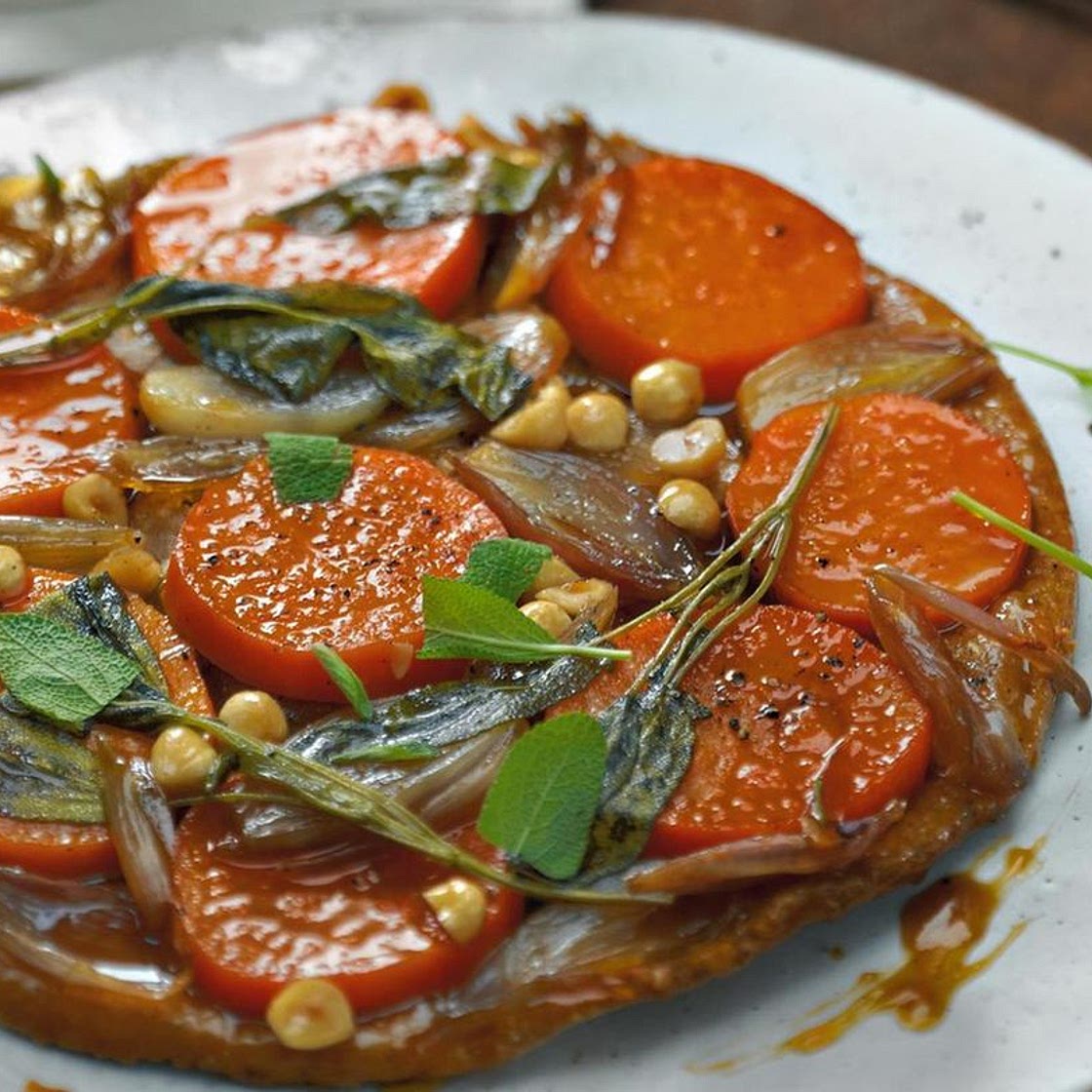 Tarte Tatin mit Süßkartoffeln und Salbei