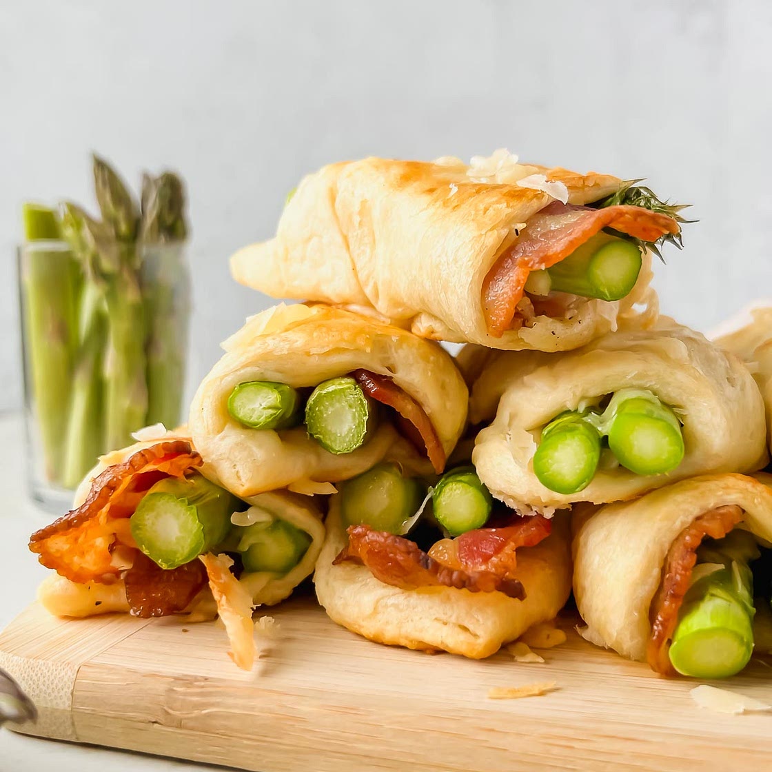 Asparagus in Puff Pastry with Bacon