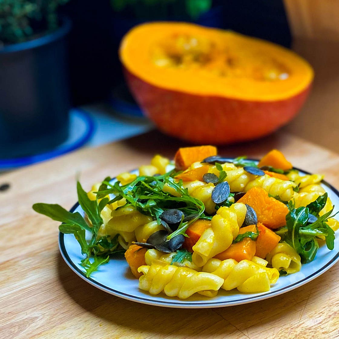 Kürbis-Pasta mit Rucola
