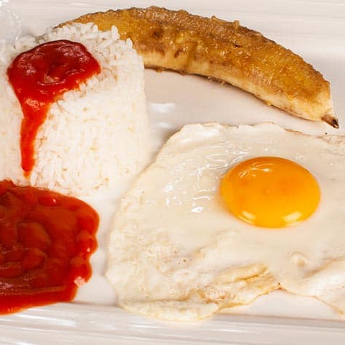 Elaboración del arroz a la cubana