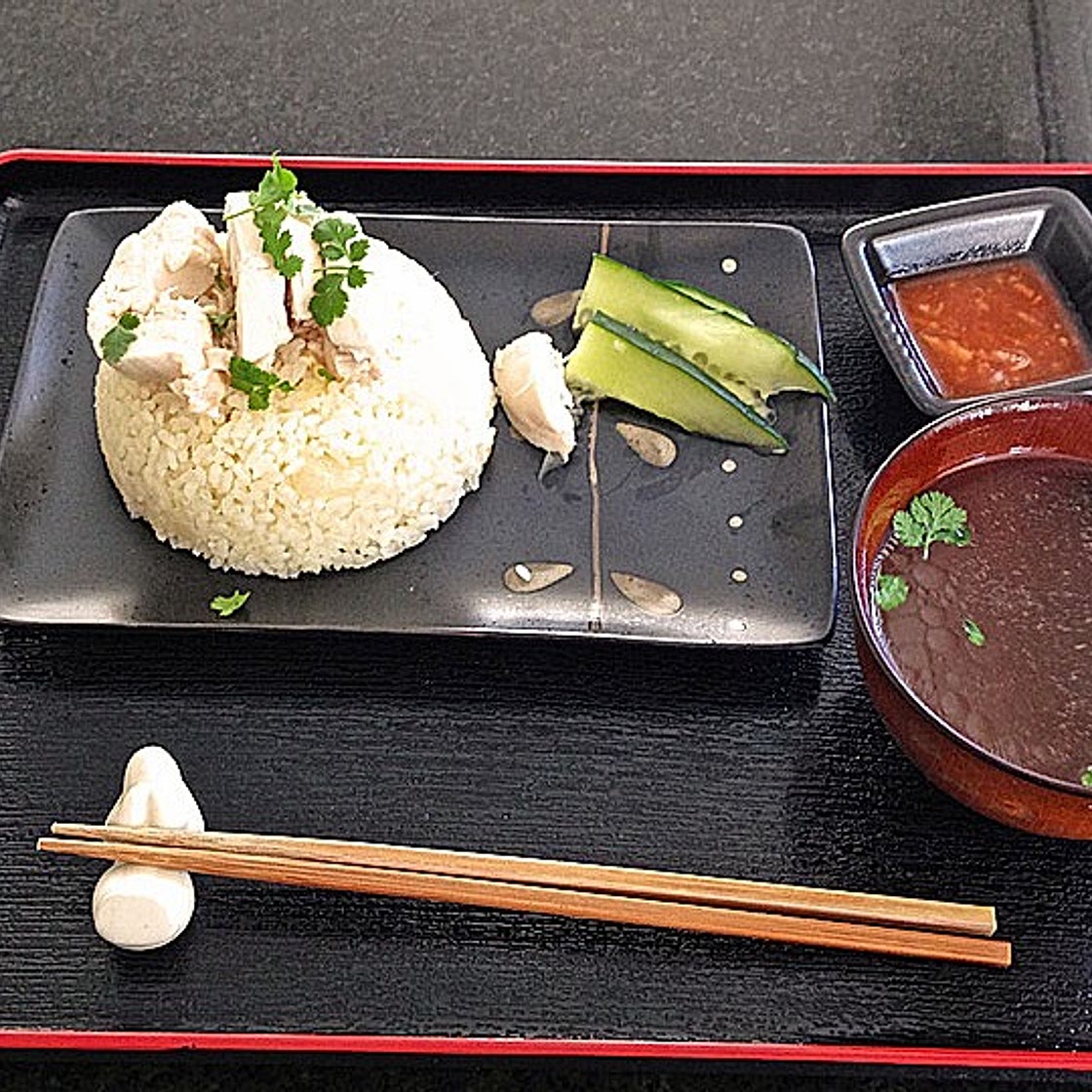 Hainanese Hühnchenreis Singapur