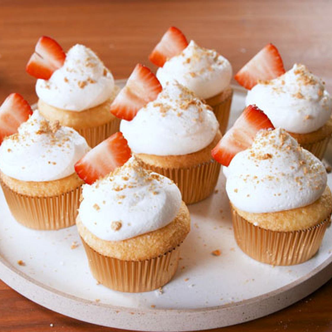 Strawberry Cheesecake Stuffed Cupcakes