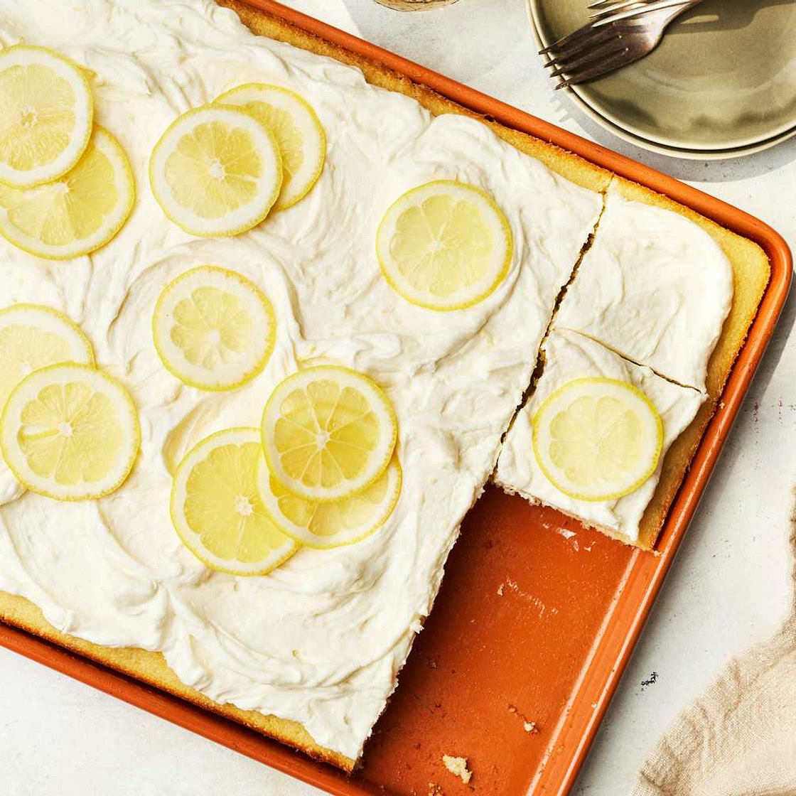 Toomer's Lemonade Sheet Cake