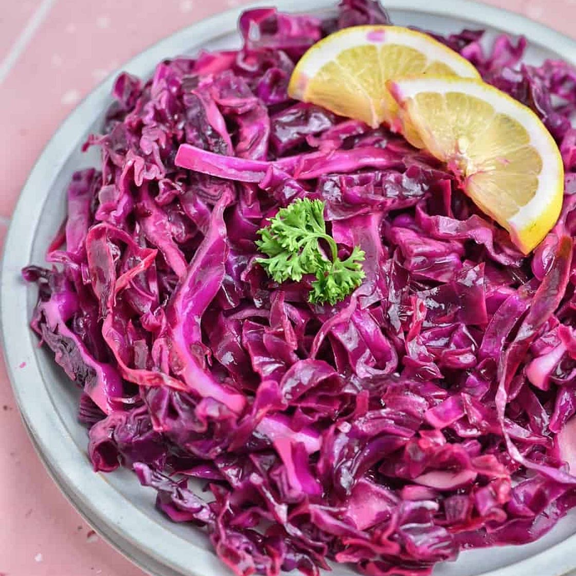 Turkish Red Cabbage Salad