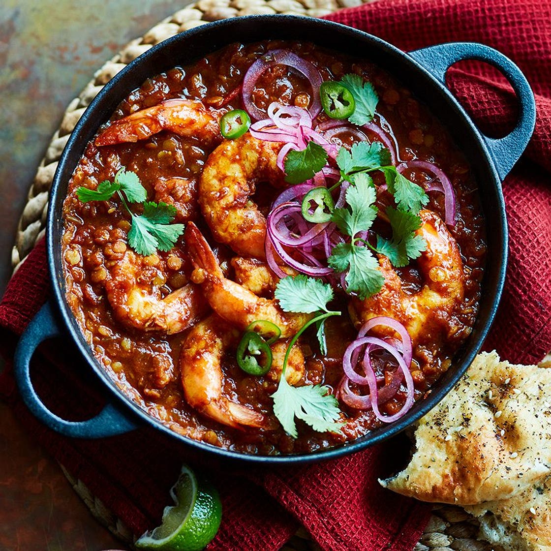 One-pot prawn & lentil curry