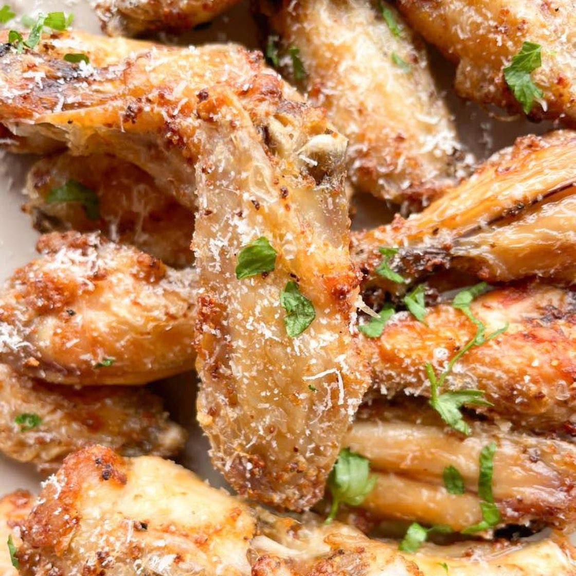Garlic parmesan chicken wings Recipe