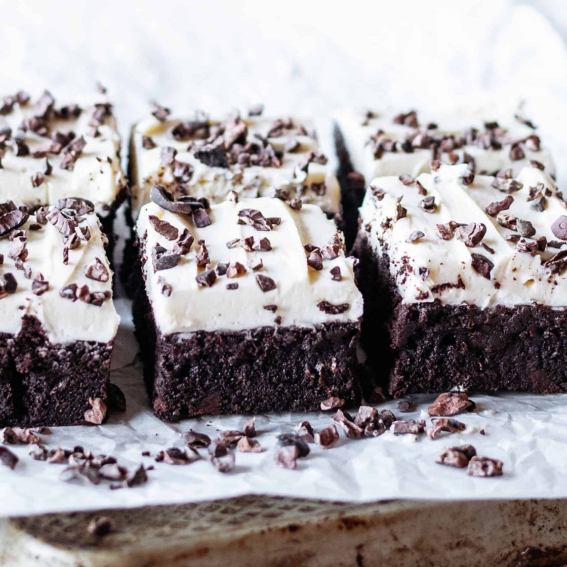 Keto Chocolate Fudge Mint Chip Brownies