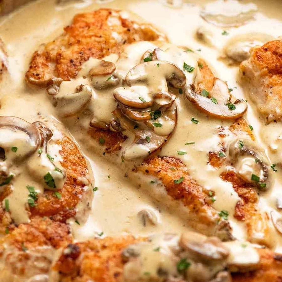 Chicken with Creamy Mushroom Sauce