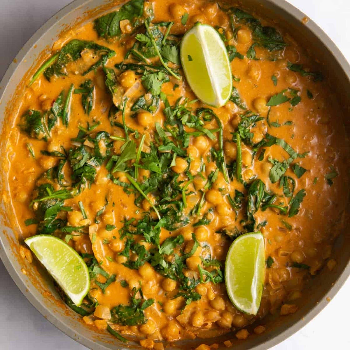 10 Minute Chickpea & Spinach Curry