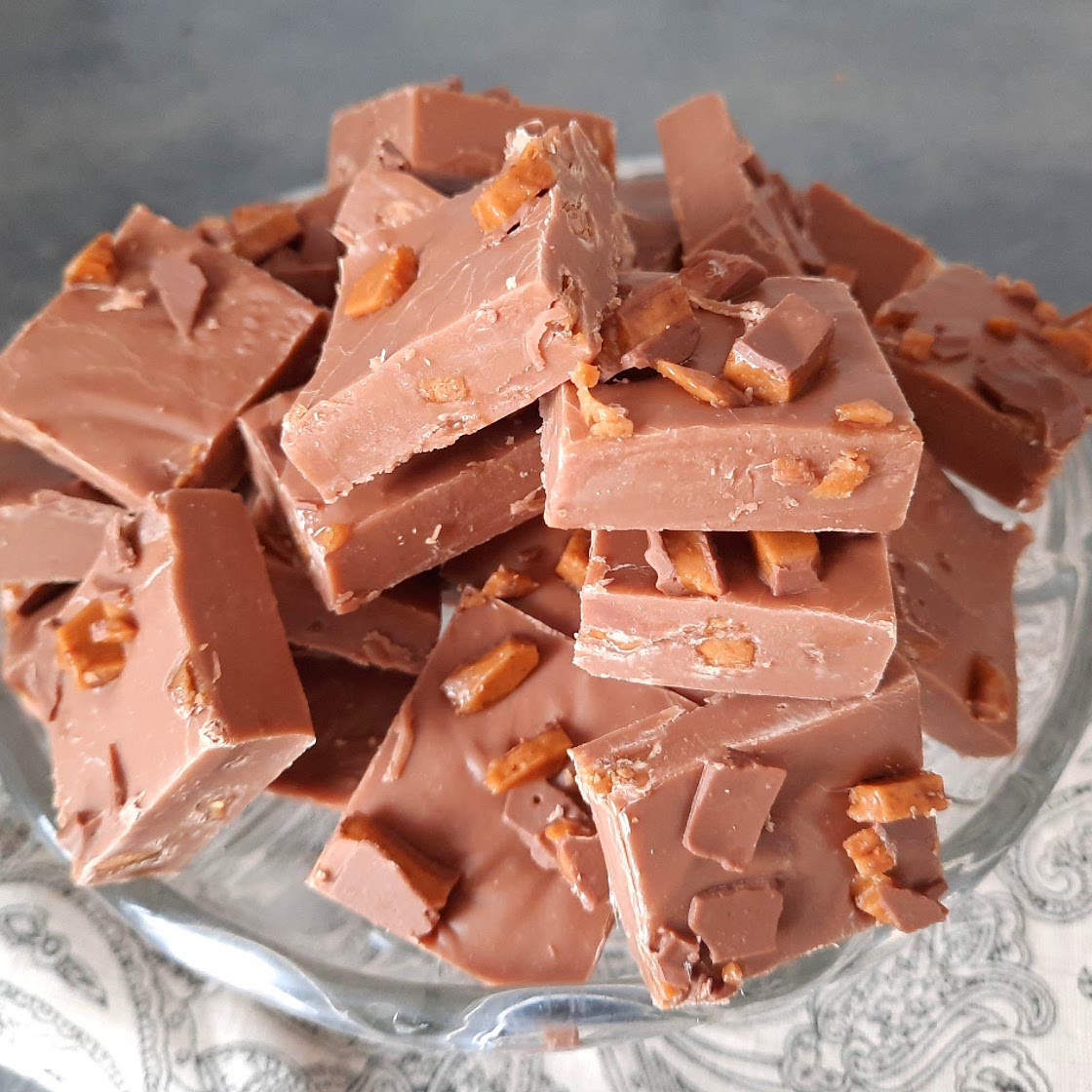 Milk Chocolate and Daim Fudge