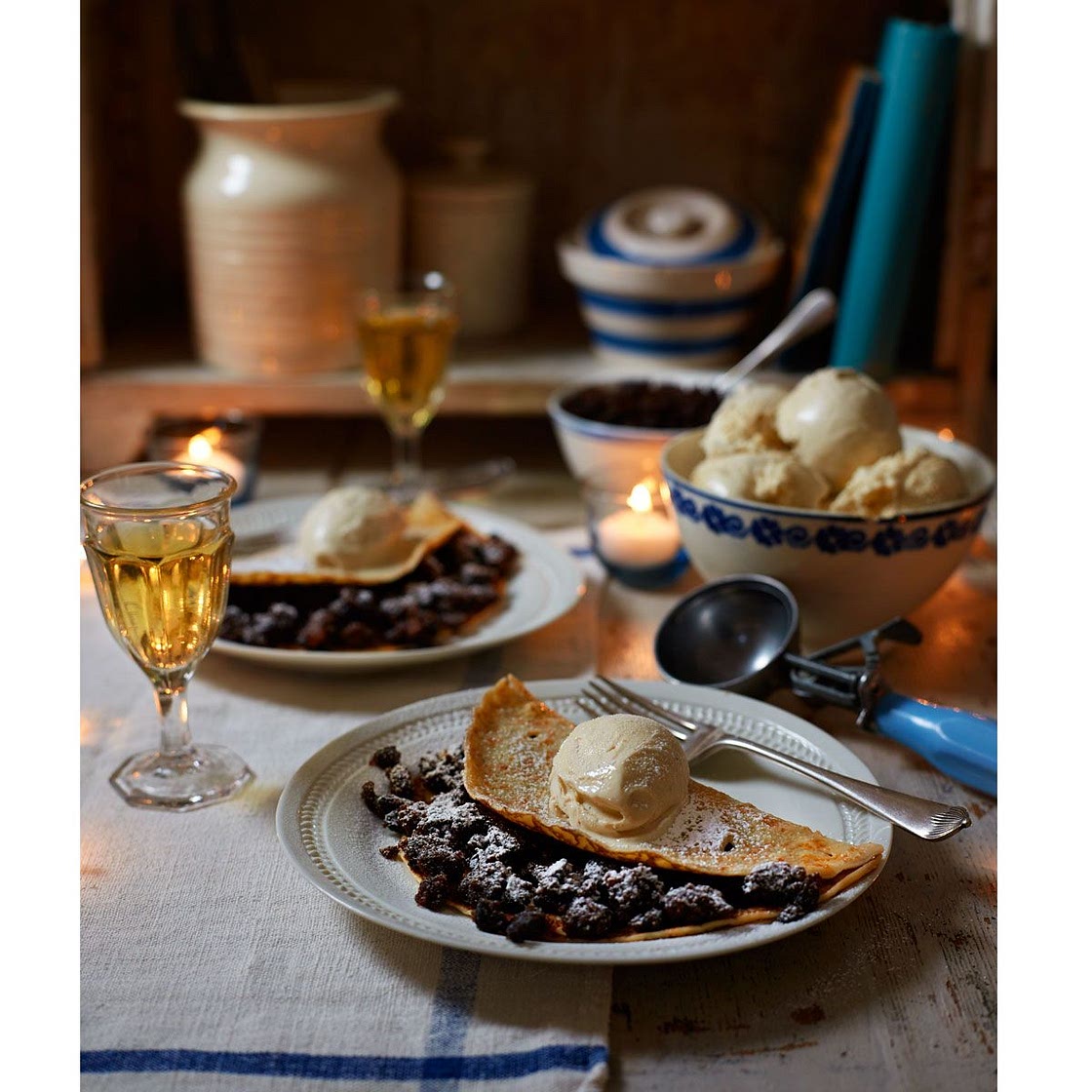 Christmas cake crepes