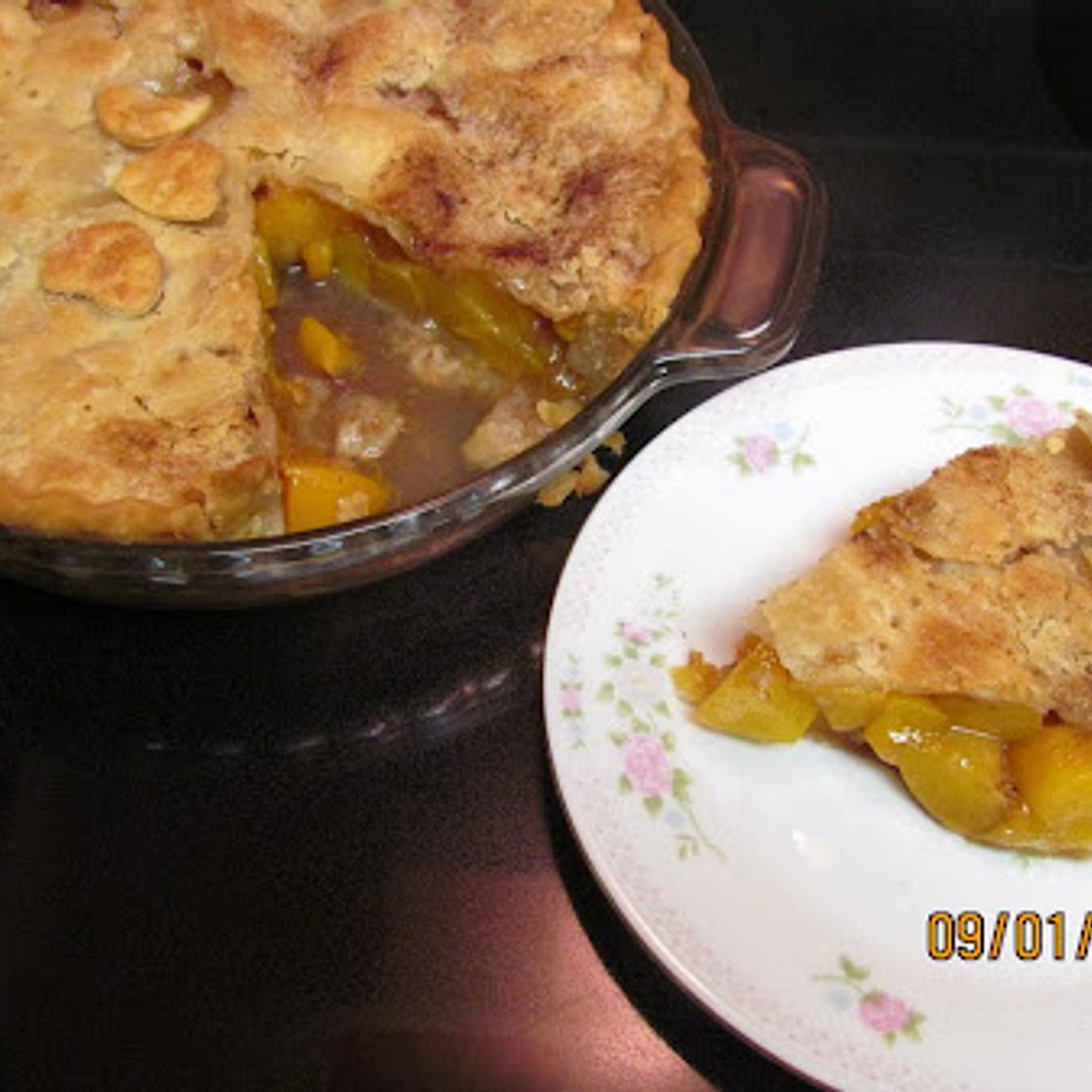 Quick and Easy Peach Pie - Dee Dee's
