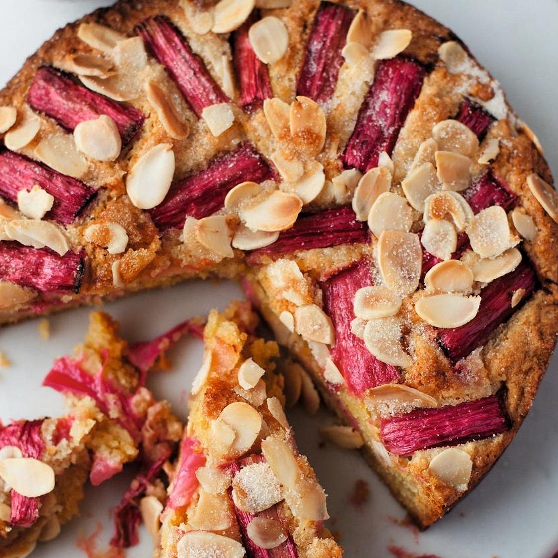 Rhubarb and almond cake