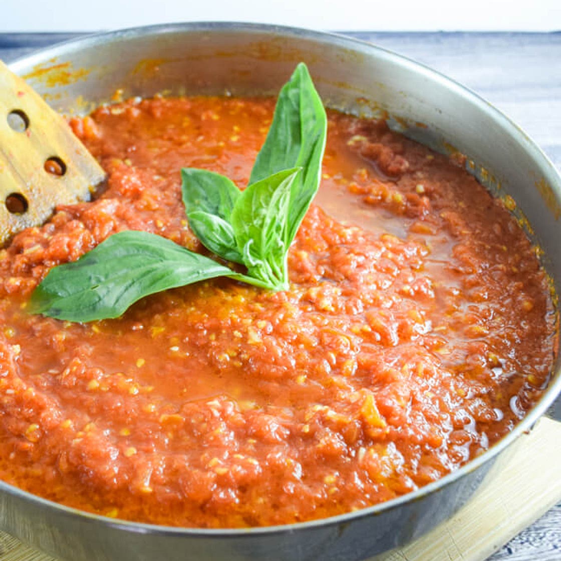 30-Minute Fresh Tomato Marinara