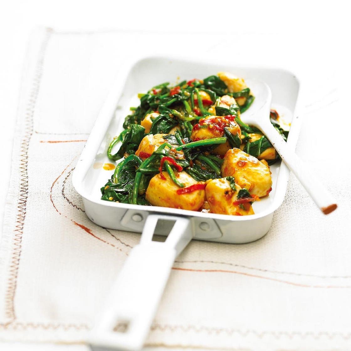 시금치닭살볶음 만드는 법