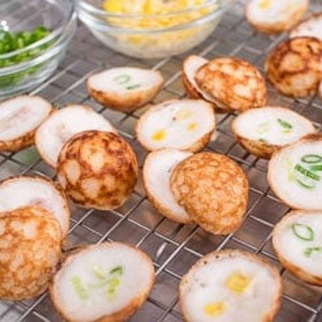 Thai Coconut Pancakes - Kanom Krok ขนมครก