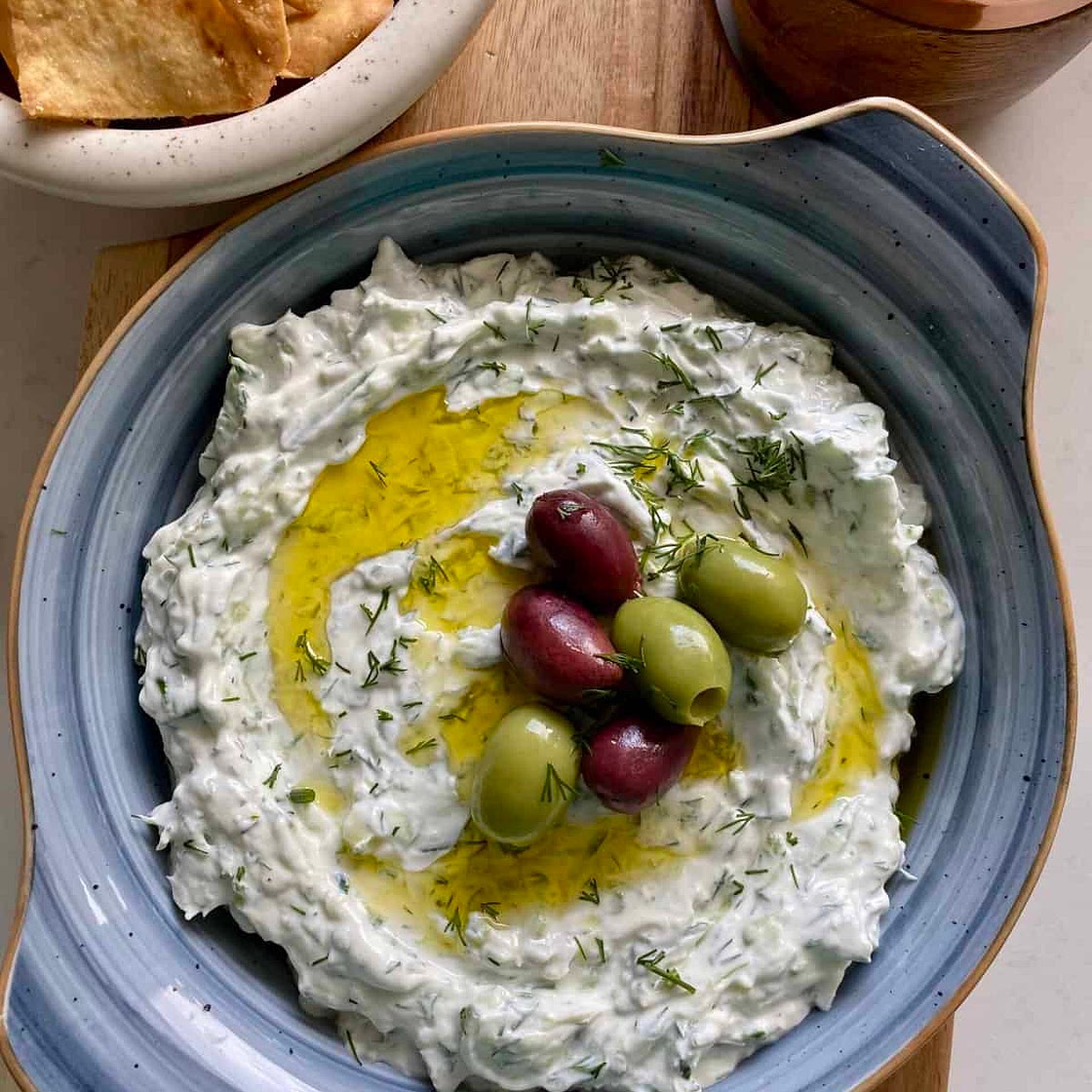 Easy Greek Tzatziki Sauce