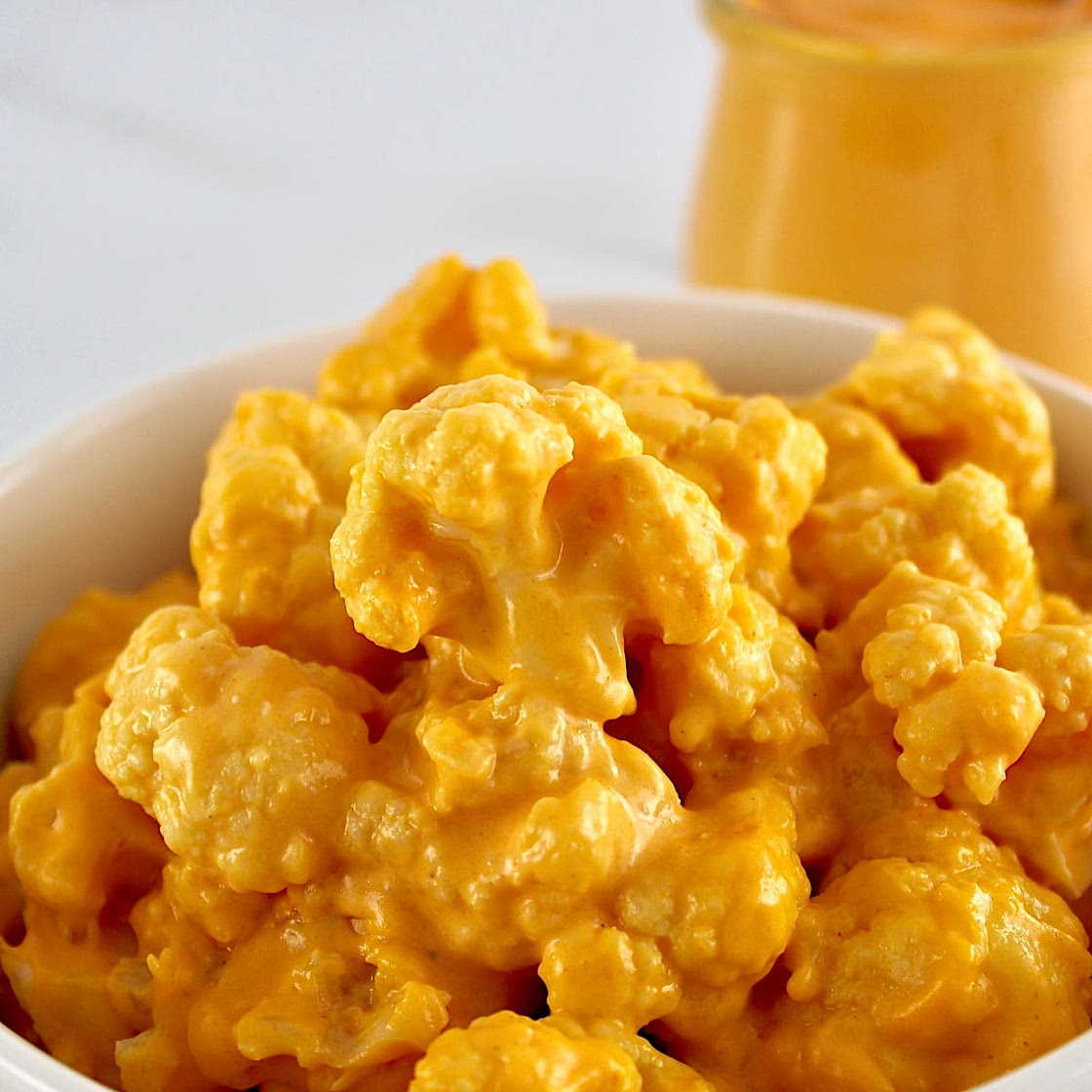Buffalo Cauliflower Mac and Cheese