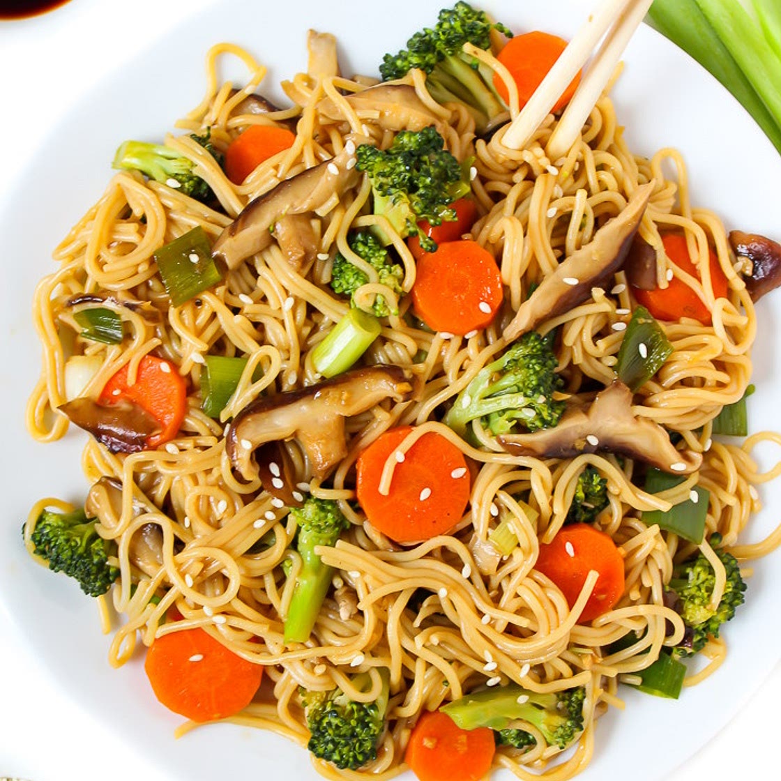 Teriyaki Noodles (Vegan!)