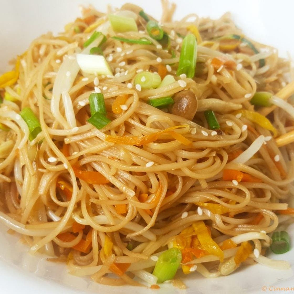 Vegetarian Chow Mein
