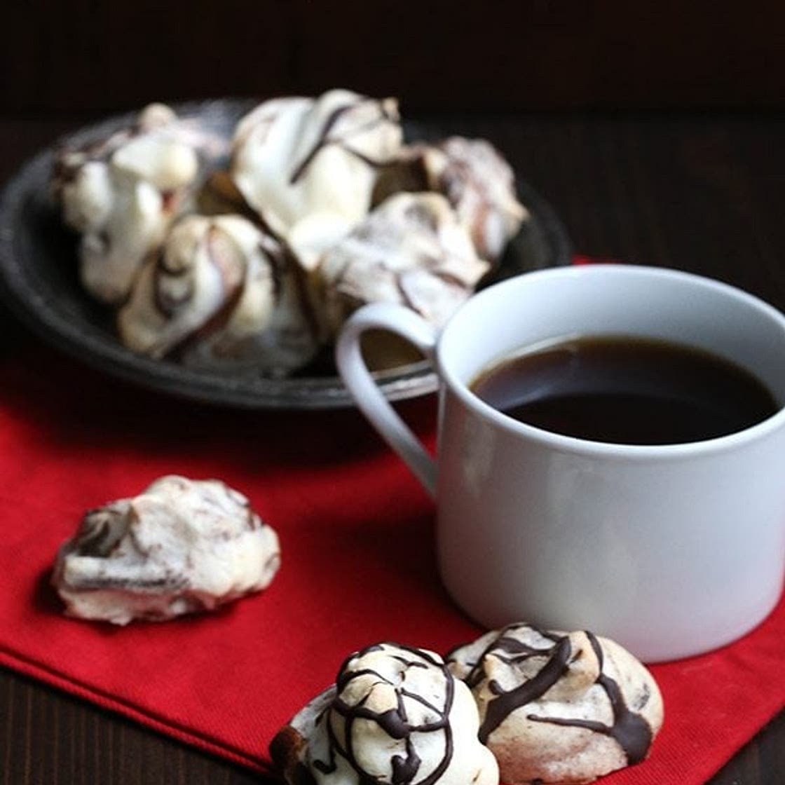 Chocolate Peppermint Meringues