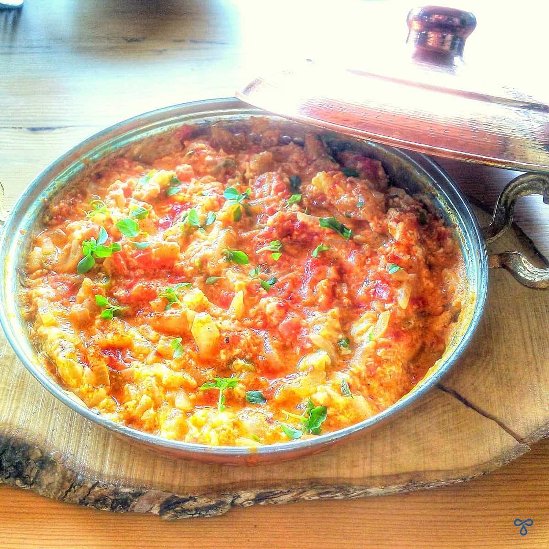 Menemen Recipe - Turkish Scrambled Eggs With Tomatoes