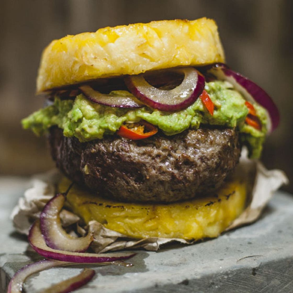 Hamburger mit Ananas