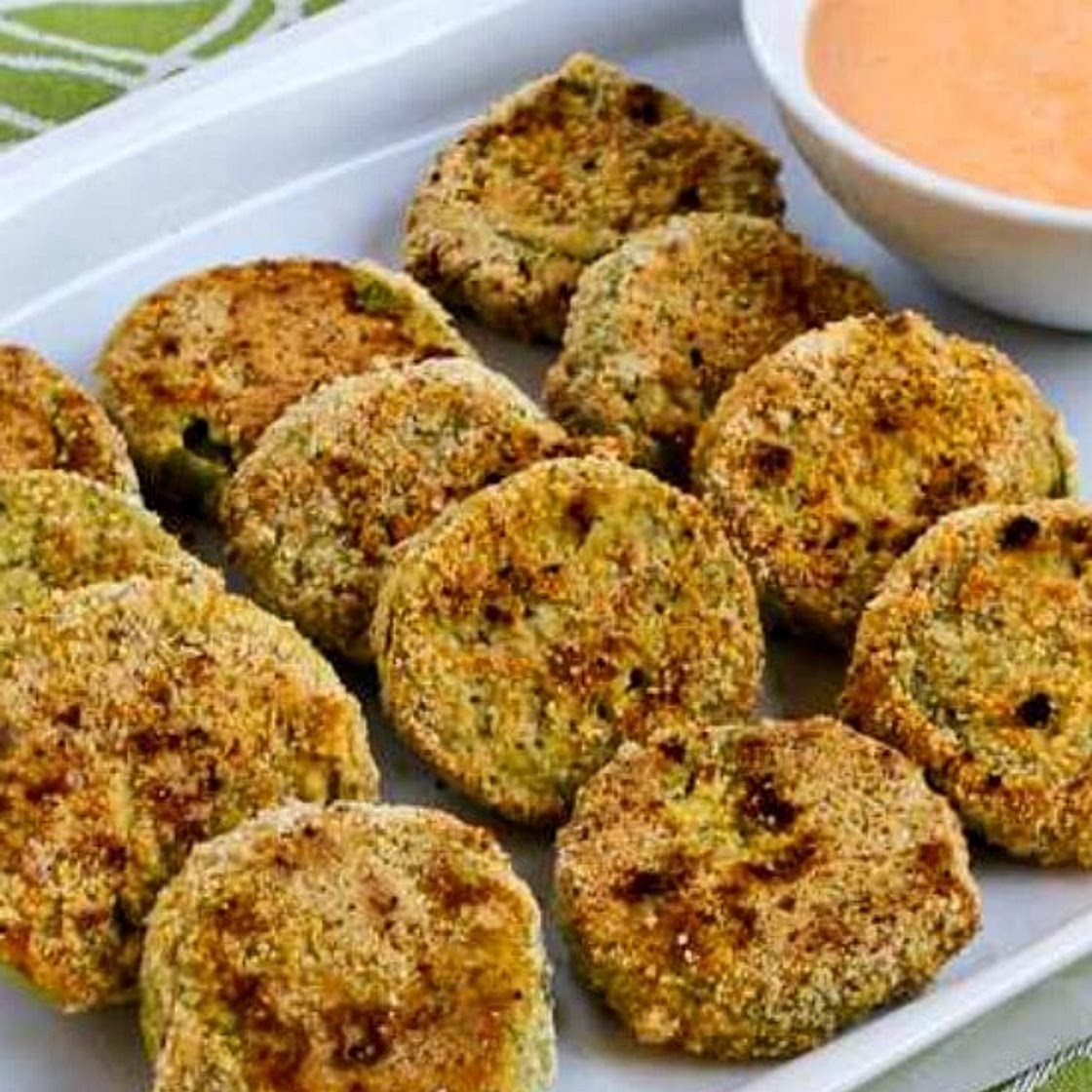 Oven-Fried Green Tomatoes (with Sriracha-Ranch Dipping Sauce)