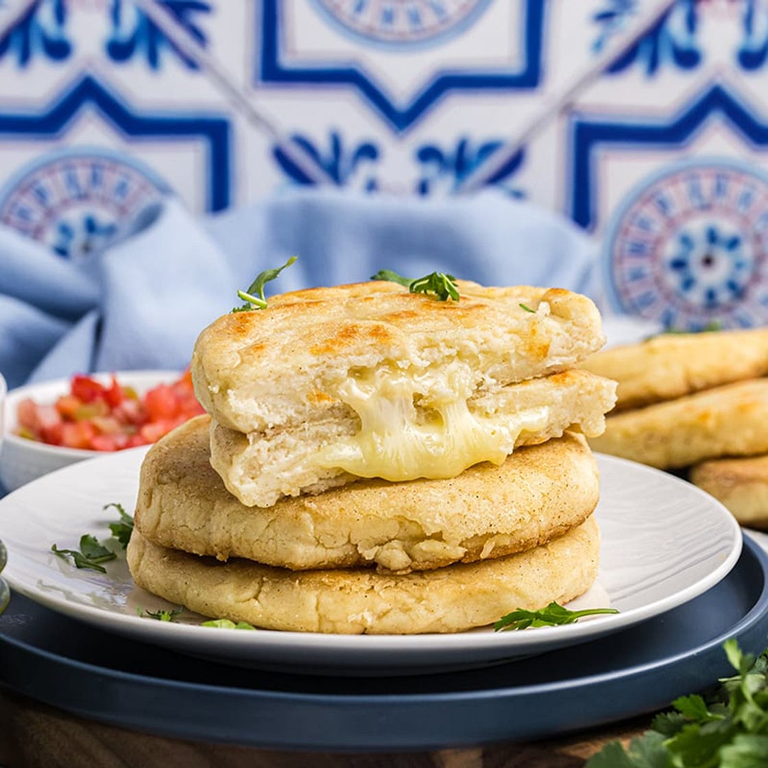 Arepas con Queso Recipe