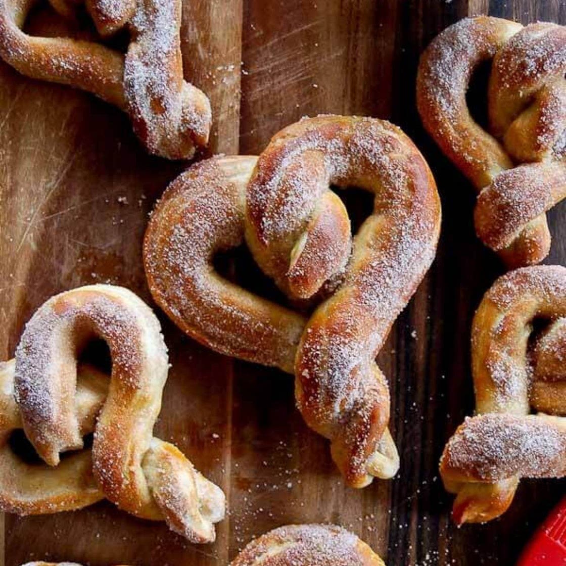 Homemade Soft Cinnamon Sugar Pretzels