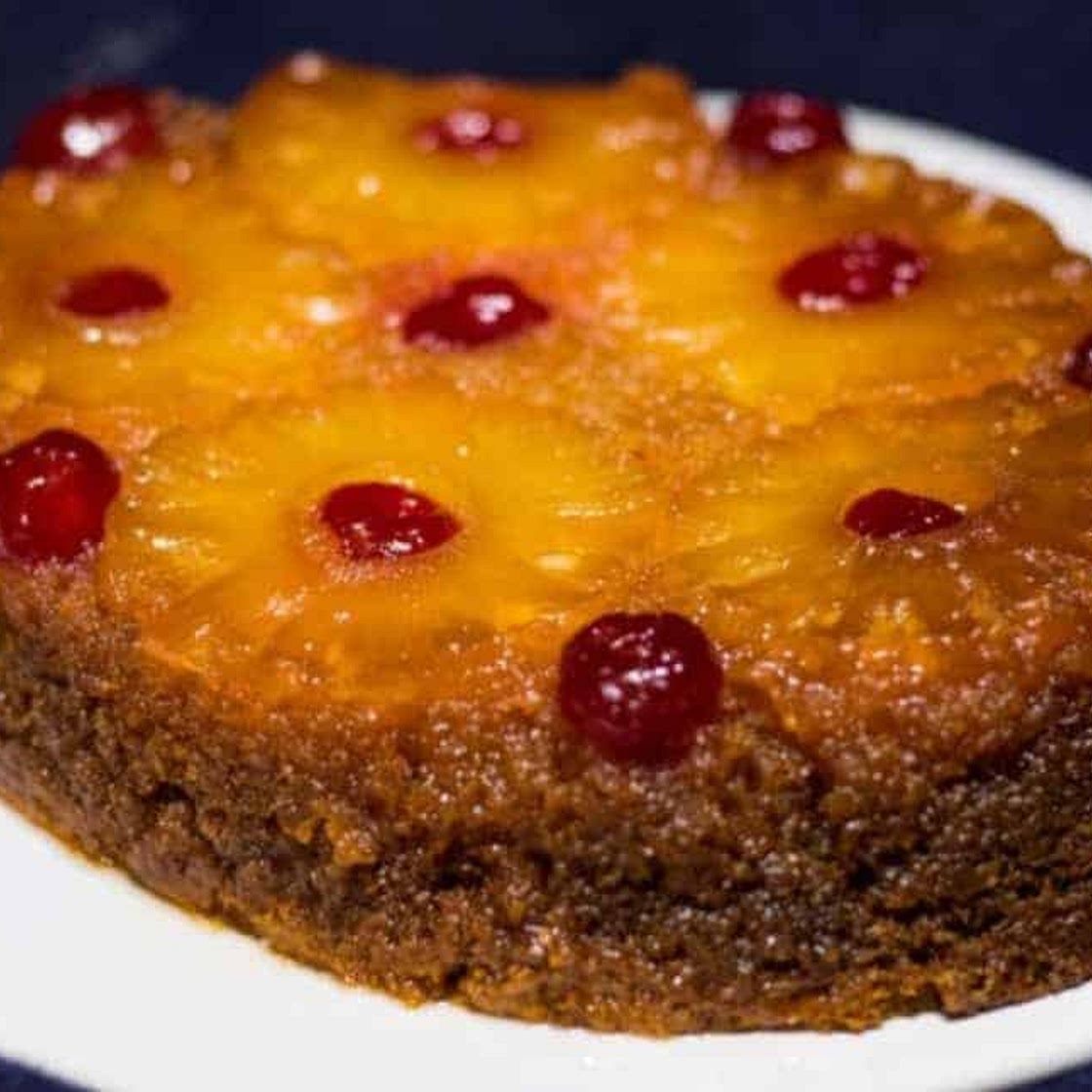 5 Ingredient Crockpot Pineapple Upside Down Cake