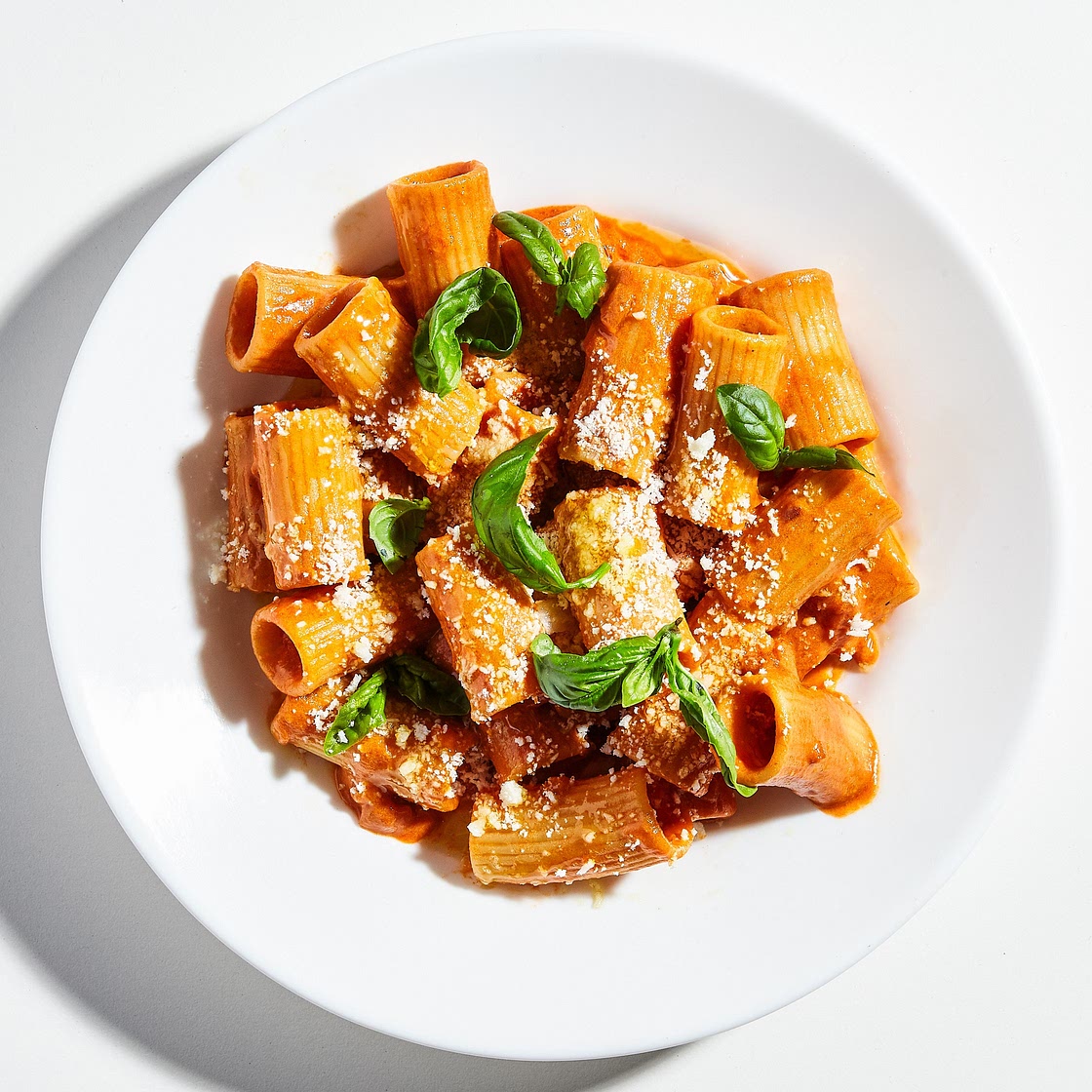 Rigatoni with Easy Vodka Sauce