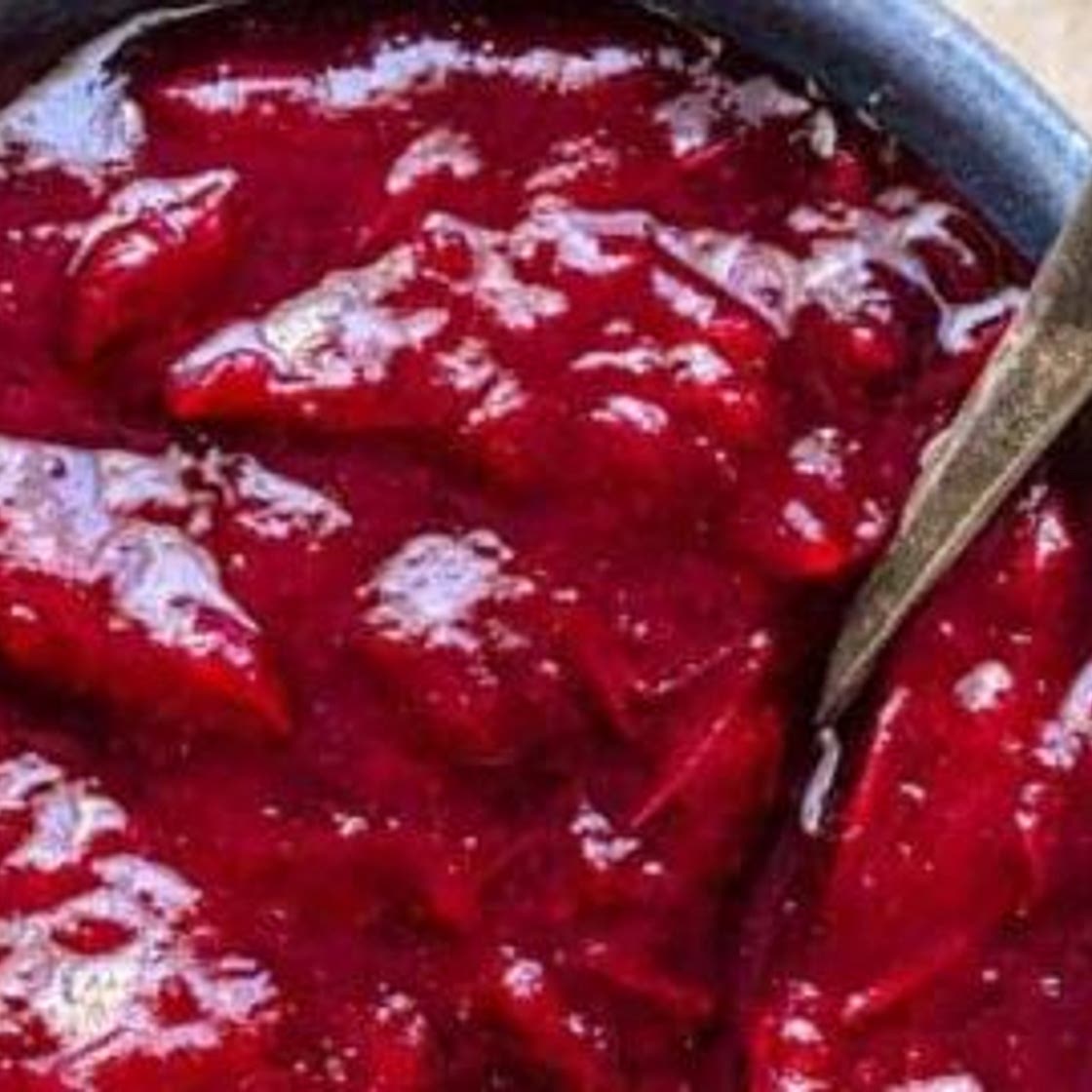 Low-Carb Sugar-Free Keto Cranberry Sauce