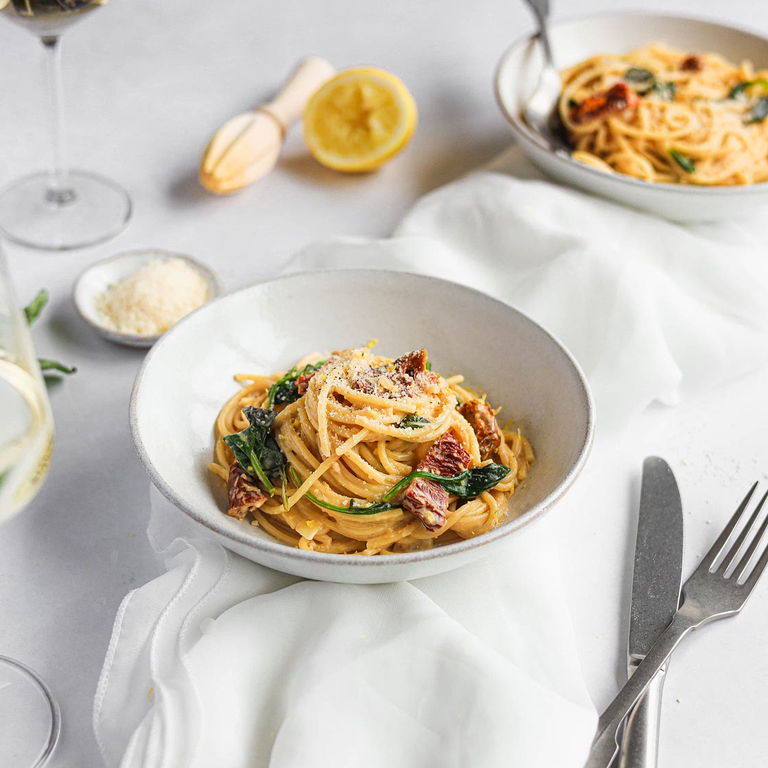 Hummus spaghetti
