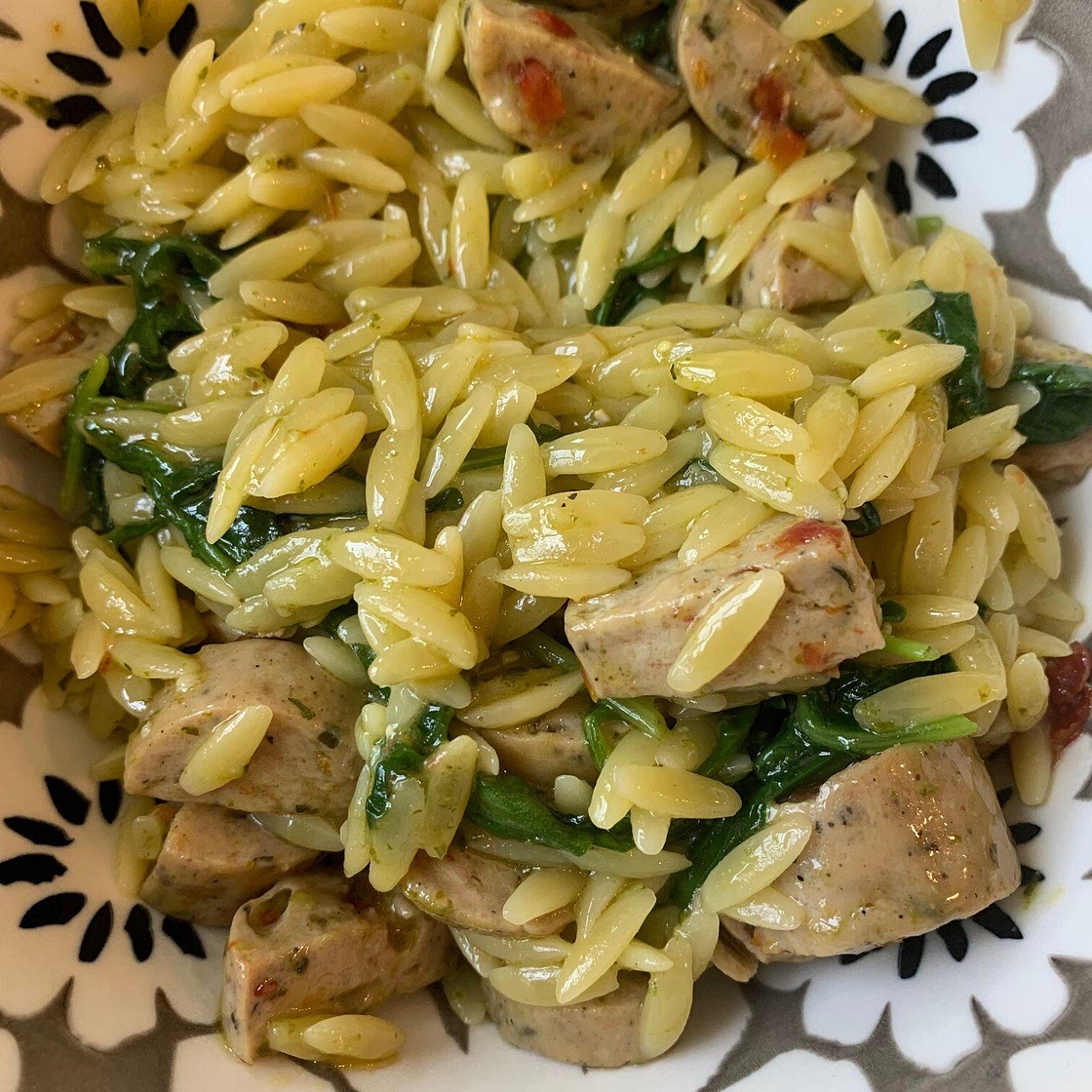 One Pan 5 Ingredient Pesto Orzo w/ Chicken Sausage