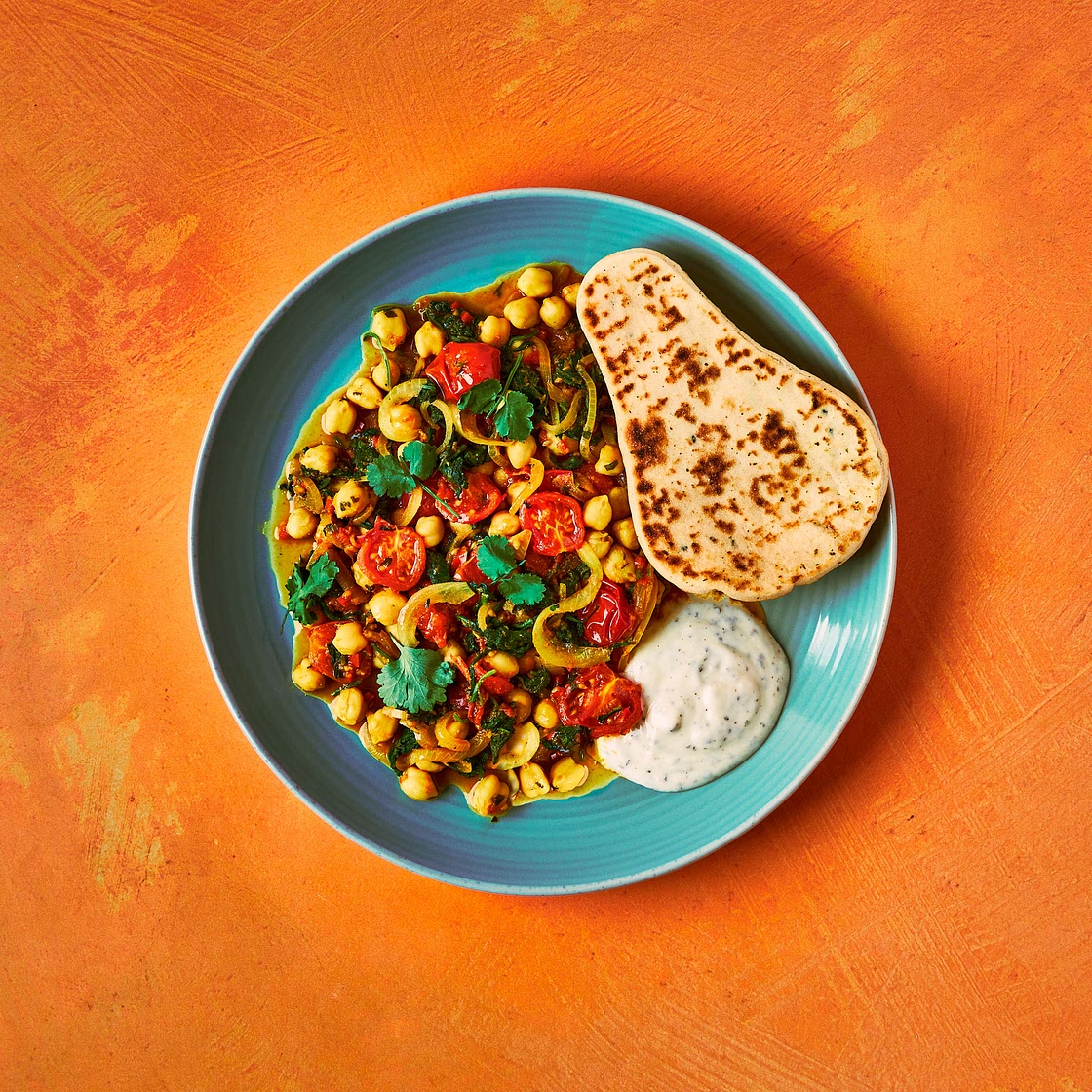 Chana Masala With Mint Raita And Naan