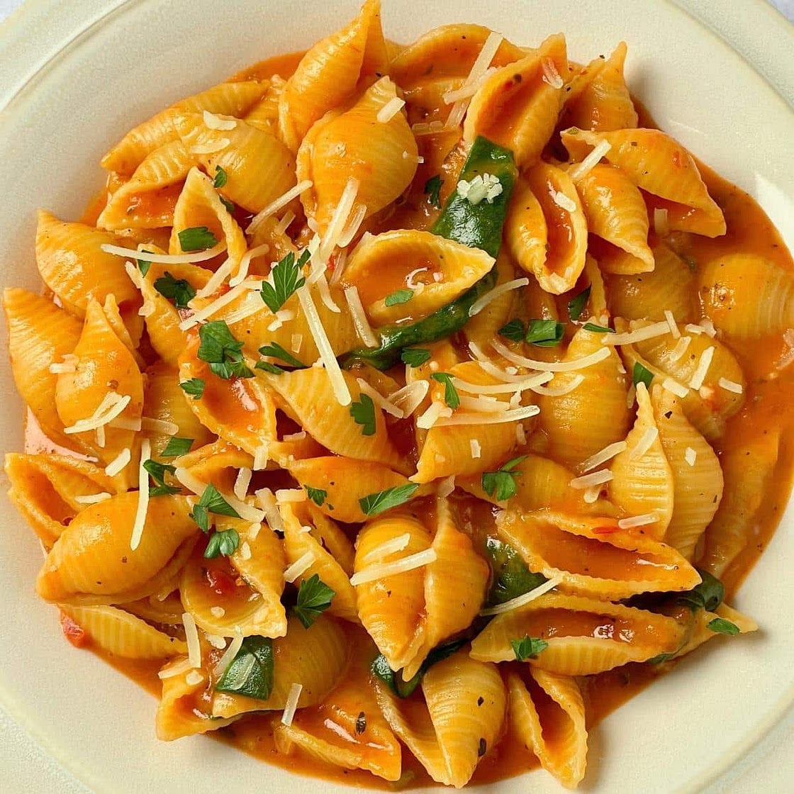 Vegan Creamy Tomato Pasta