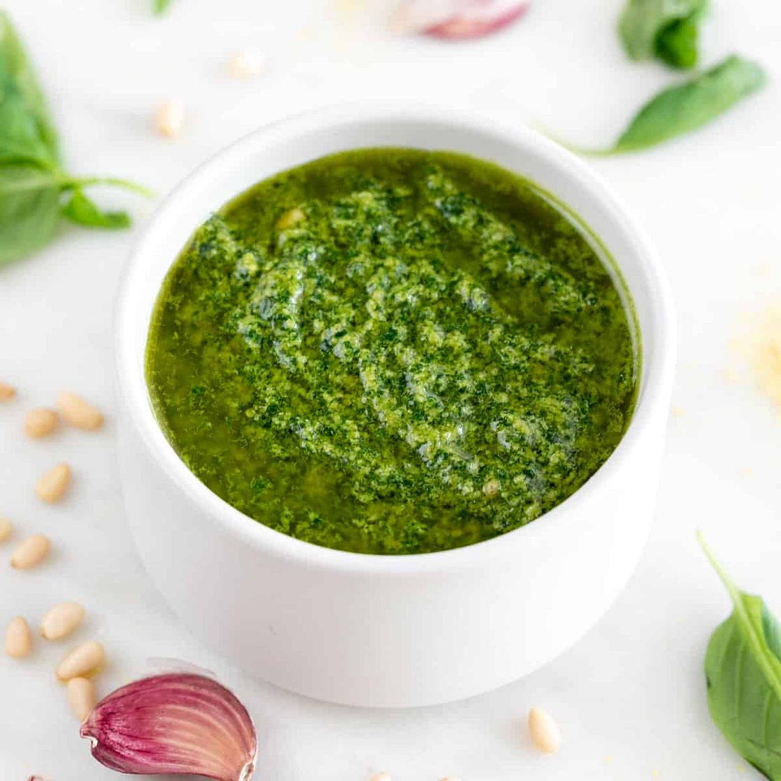 Easy Vegan Pesto (5 Minutes)