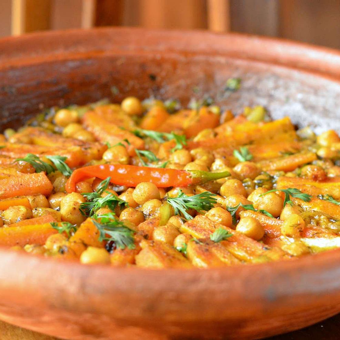 Moroccan Vegetarian Carrot and Chickpea Tagine