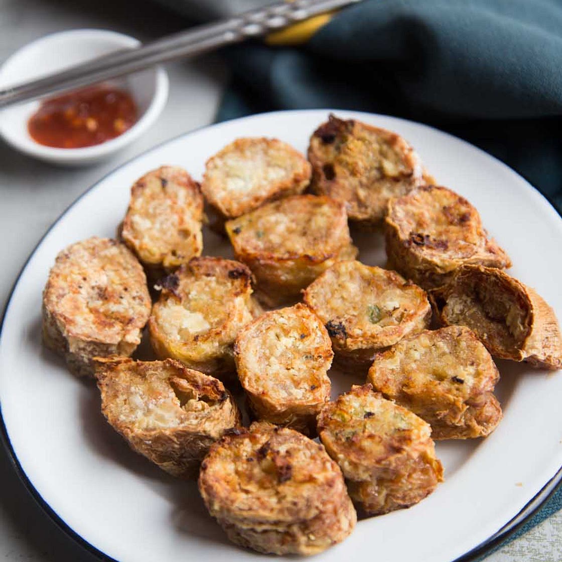 Hei Zho / Hae Zhor / Hekeng Udang (Teochew Crispy Prawn Rolls)