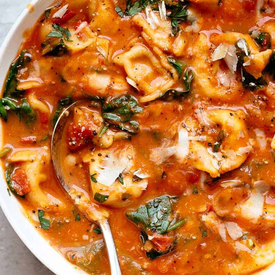 Creamy Tomato Tortellini Soup