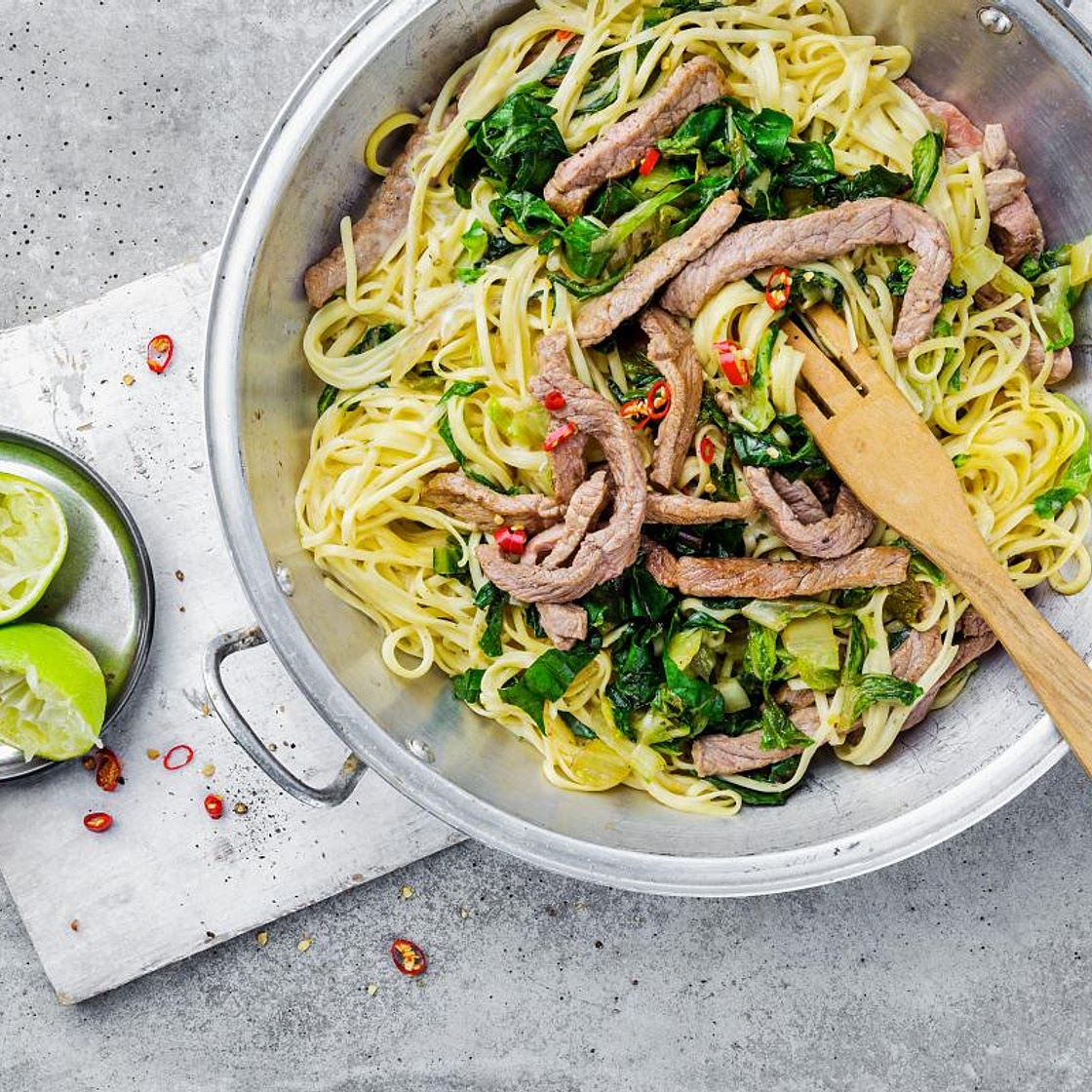 Kokosnüdeli mit Rindfleisch