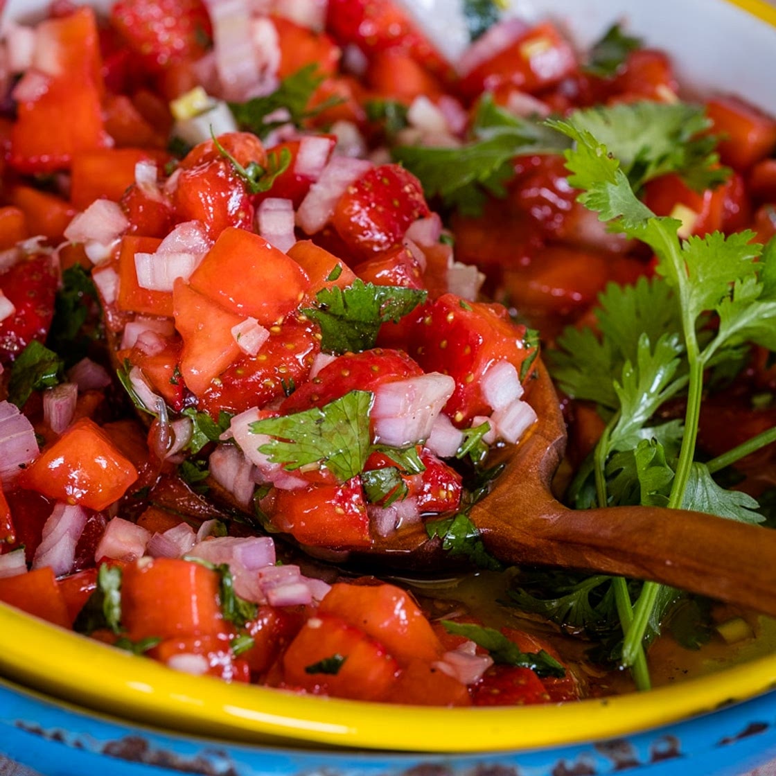 Easy Strawberry Salsa (Nightshade-Free)