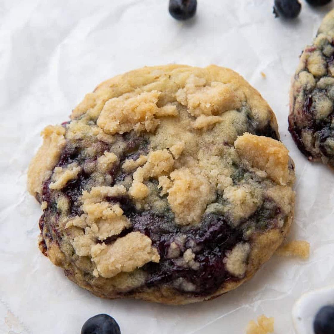 Blueberry muffin cookies -Crumbl copycat