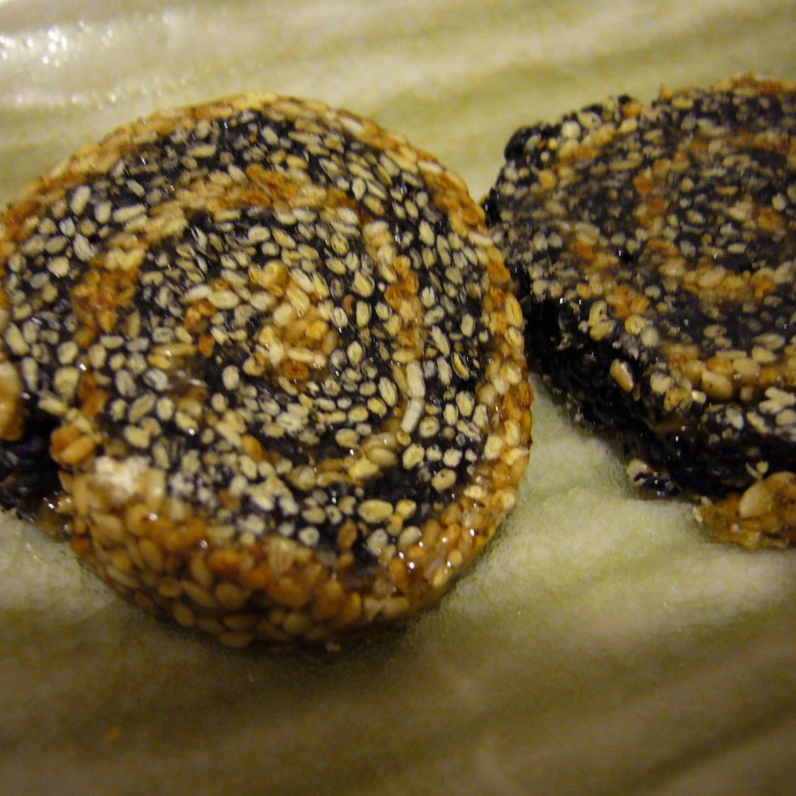 Korean Sesame Seed Cookies